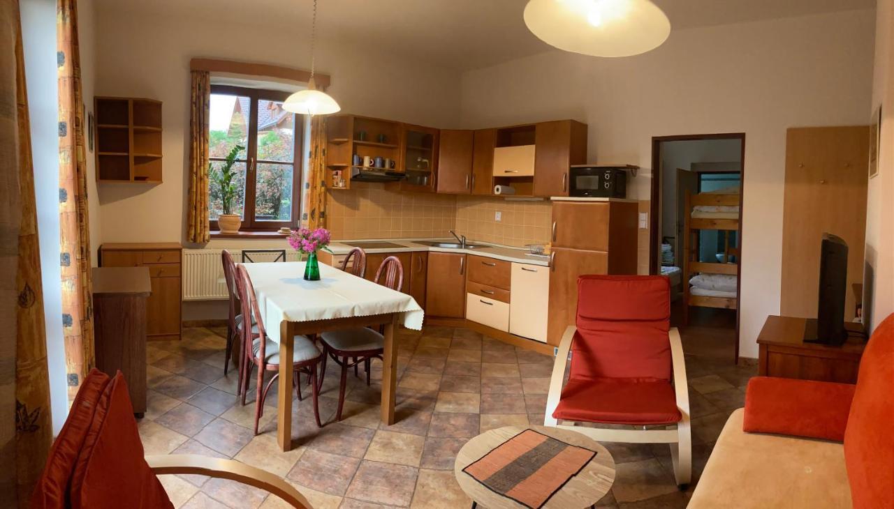 Apartman V Hajich Malá Skála Exteriör bild